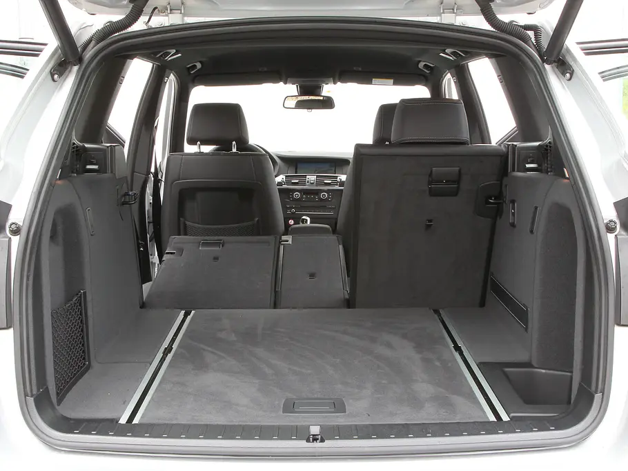 BMW X3 xDrive 20d BMW X3 xDrive 20d SUV-Vergleich 2012 Ladevolumen