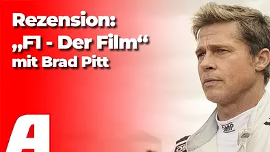 Eine Montage zeigt den Hauptdarsteller Brad Pitt und die Aufschrift Rezension: F1 - Der Film. - Foto: Courtesy Warner Bros. Pictures, Apple Original Films / Montage: AUTO ZEITUNG