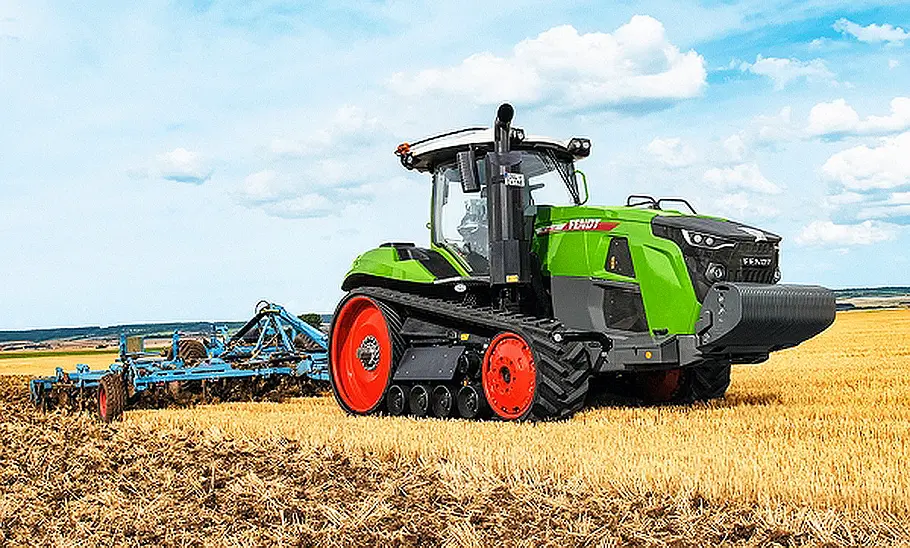 Fendt 1167 Vario MT Blick von schräg vorne auf den Fendt 1167 Vario MT.