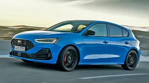 Ford Focus ST Edition (2024) fahrend von vorne - Foto: Ford