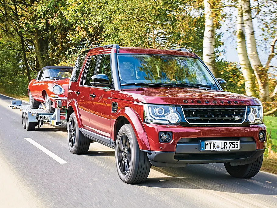 Zugfahrzeugtest: Land Rover Discovery SDV6 Land Rover Discovery 4 2015 Zugfahrzeug SUV Diesel Sechszylinder Jaguar E-Type Test