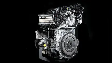 1,5-l-Vierzylinder M 252 von Mercedes vor dunklem Hintergrund - Foto: Mercedes