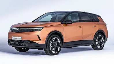 Der Opel Grandland (2024) statisch von schräg vorne. - Foto: Opel