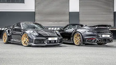 Porsche 911 Turbo S und Porsche 911 Turbo S Cabrio von Friedrich Performance Manufaktur; statisch nebeneinander. - Foto: Friedrich Performance Manufaktur