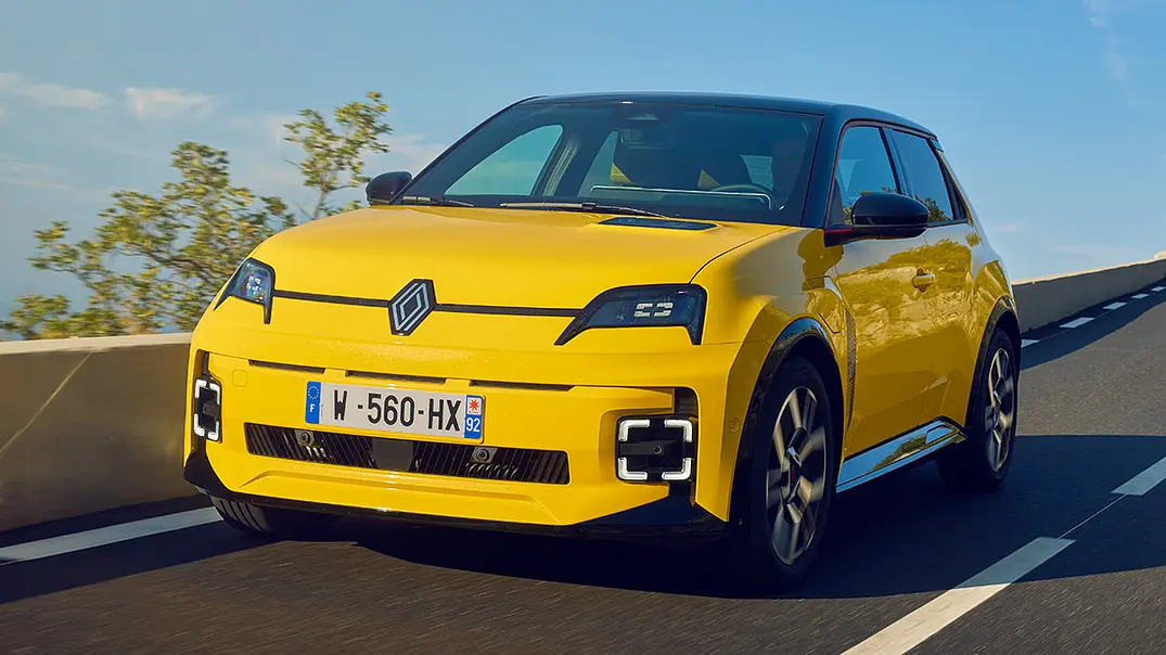 Renault 5 E-Tech (2024): Frontansicht schräg - Foto: Renault