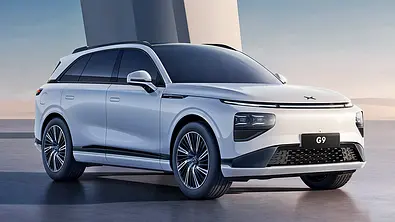 Der XPeng G9 (2024) statisch von schräg vorne fotografiert. - Foto: XPeng