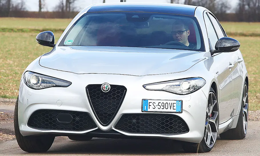 Alfa Romeo Giulia Alfa Romeo Giulia