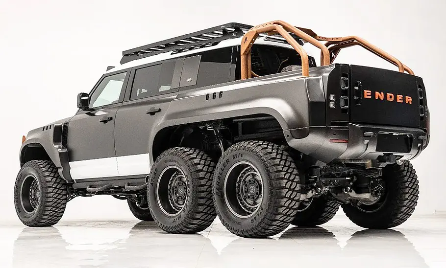 Apocalypse World Ender 6x6; statisch von hinten links
