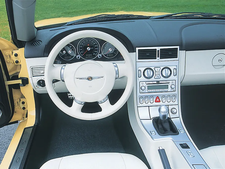 Gebrauchtwagen US-Cars Chrysler Crossfire Innenraum Cockpit