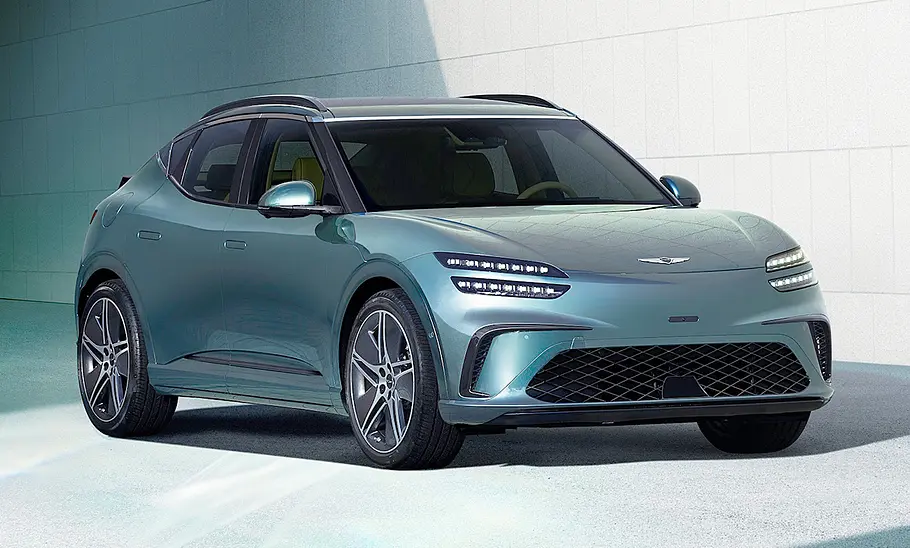 Genesis GV60 Facelift (2025) Der Genesis GV60 Facelift (2025), statisch von vorne rechts fotografiert.