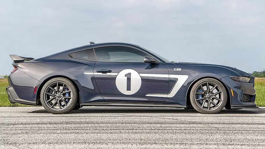 Hennessey Mustang Dark Horse H850; statisch von der rechten Seite