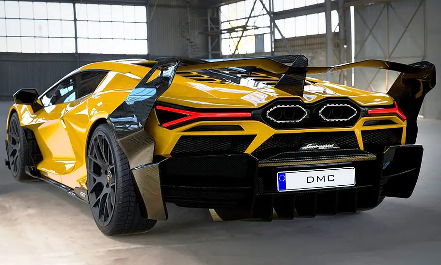 DMC Lamborghini Revuelto Edizione GT; statisch von hinten links