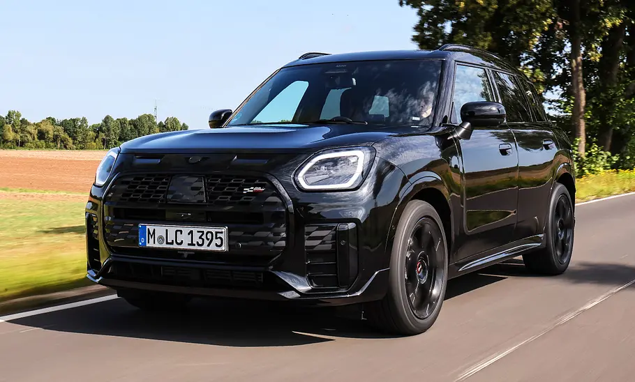 Mini Countryman; fahrend; Außenansicht; SUV; Frontansicht