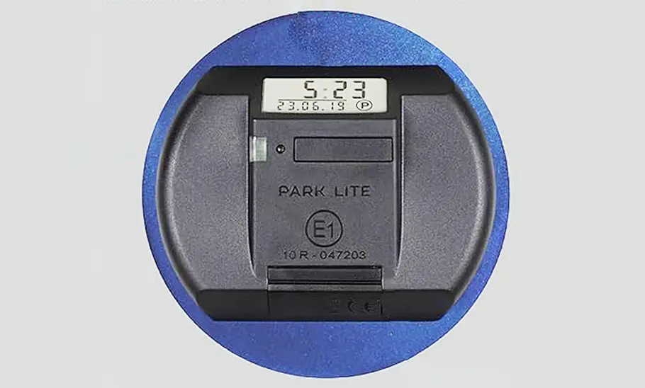 Test Needit Park Lite One Rückansicht Needit Park Lite One mit zweitem Bildschirmfach und Batteriefach