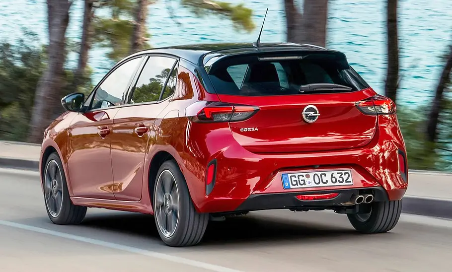 Opel Corsa (2019) Opel Corsa (2020)