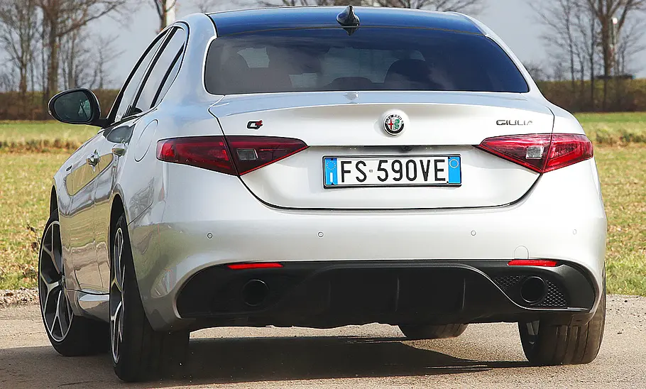 Alfa Romeo Giulia Alfa Romeo Giulia