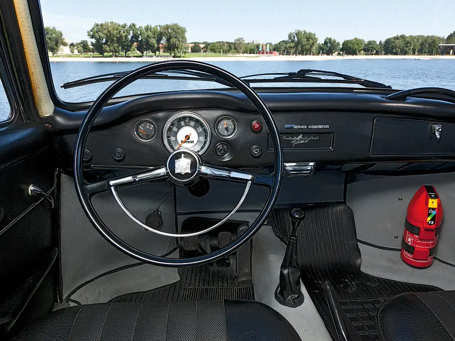 Karmann Ghia TC 145 Classic Cars Sportwagen Brasilien Ghia TC 145 Cockpit