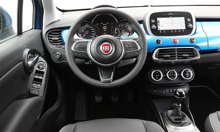 Fiat 500X (2018) Das Cockpit des Fiat 500X (2018).