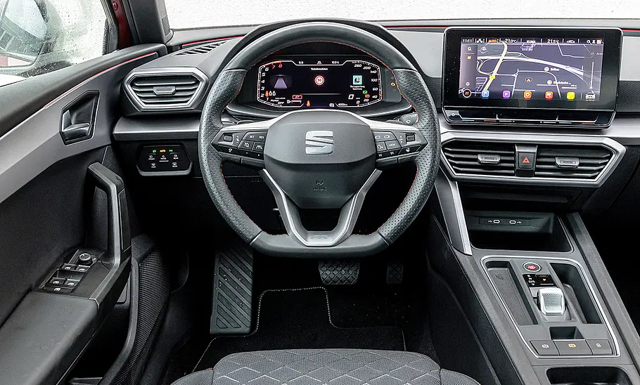 Seat Leon Sportstourer (2020) Das Cockpit des Seat Leon Sportstourer (2020).