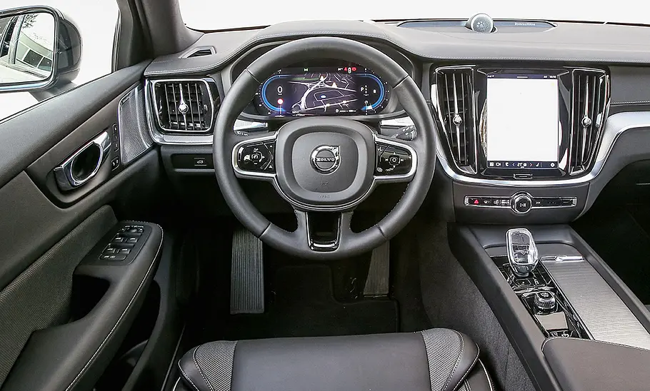 Das Cockpit des Volvo V60 (2018).
