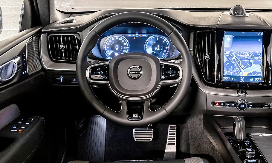Volvo XC60 (2017) Das Cockpit des Volvo XC60 (2017).