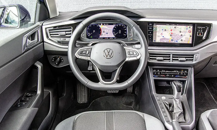 Das Cockpit des VW Polo.
