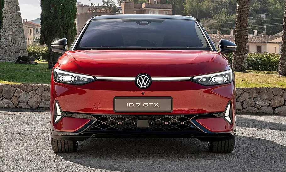 VW ID.7 GTX (2024) VW ID.7 GTX (2024) stehend von vorne
