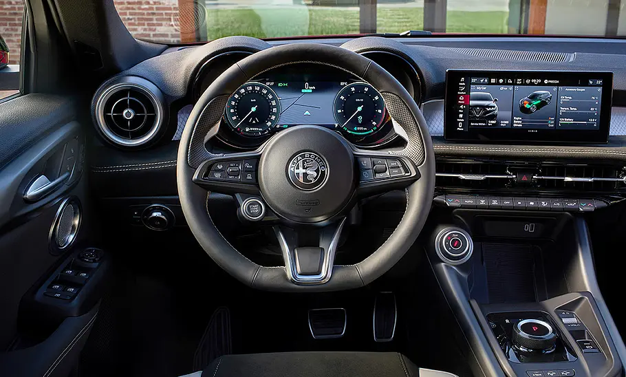 Das Cockpit des Alfa Romeo Tonale Facelift (2025).