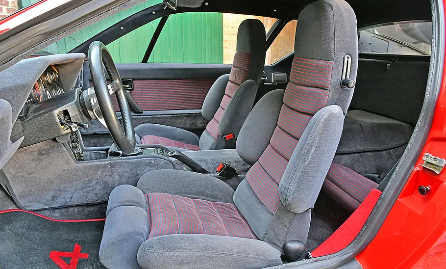 Alpine A310; Sitze