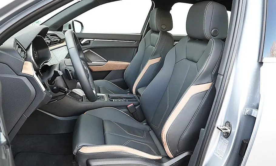 Audi Q3 (2019) Audi Q3 (2019)