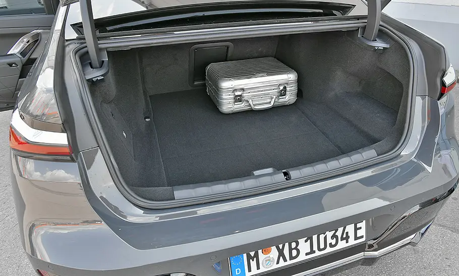 BMW i7/BMW 7er