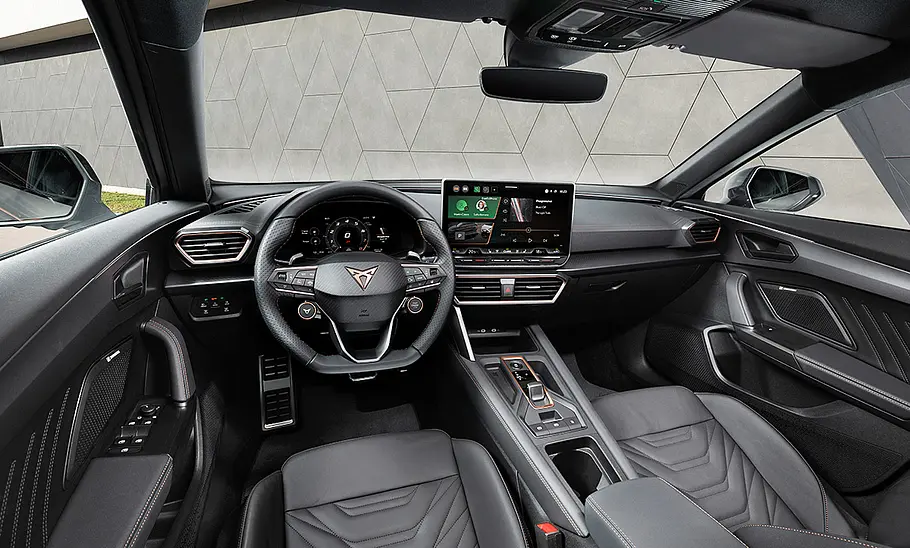 Das Cockpit des Cupra Formentor.