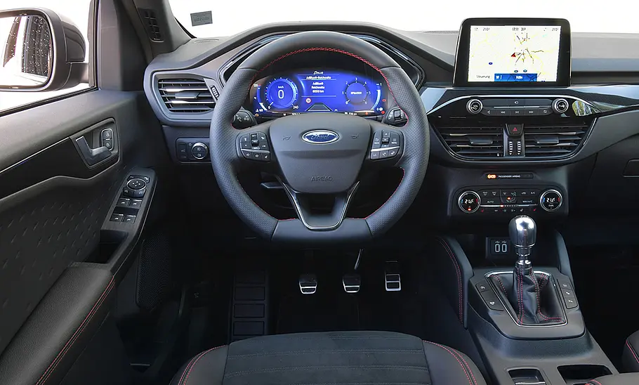 Ford Kuga (2019) Das Cockpit des Ford Kuga (2019).