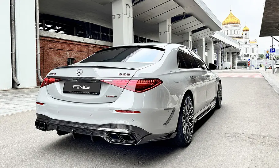 Mercedes-AMG S 63 Renegade Design: Heckansicht
