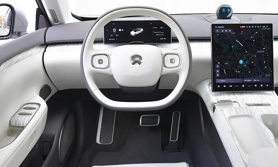 Nio ET7
