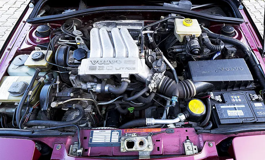 Der Motor des Volvo 480 2.0.