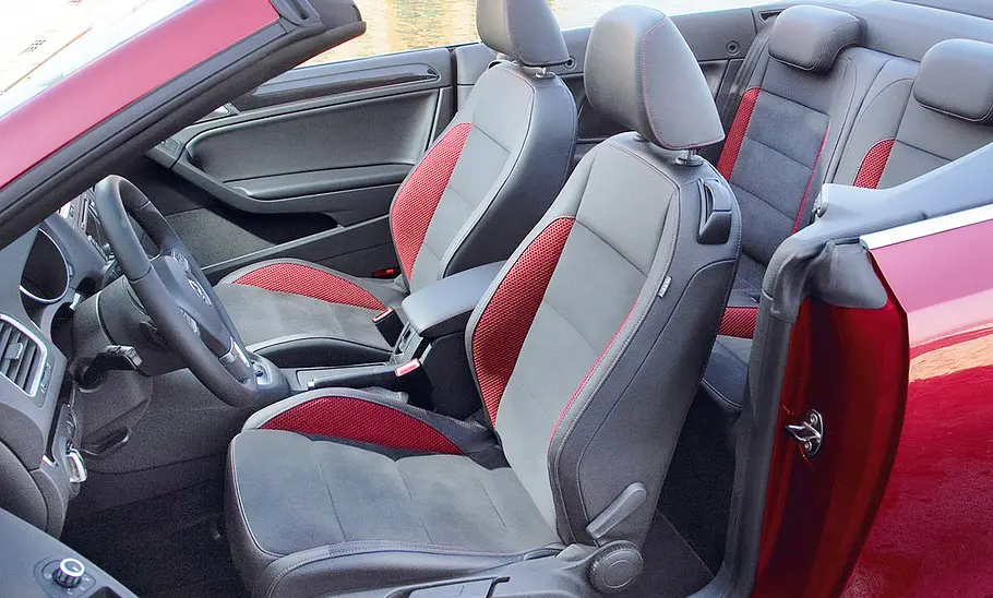 VW Golf 6 Cabrio (2011) VW Golf 6 Cabrio (2011); vordere Sitze