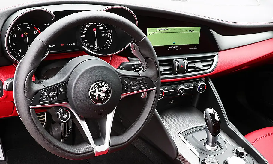 Alfa Romeo Giulia Alfa Romeo Giulia
