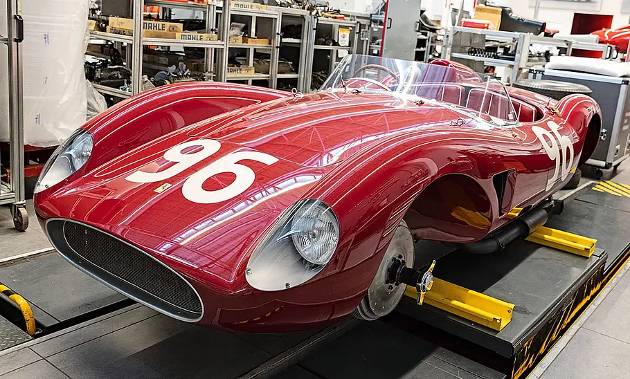Ferrari 315 S in der Ferrari Classiche-Werkstatt