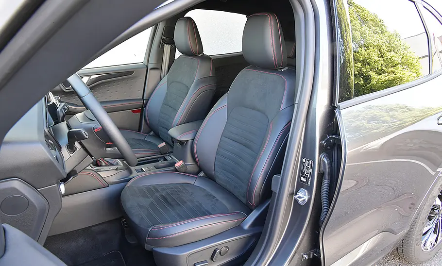 Ford Kuga (2019) Die vorderen Sitze des Ford Kuga (2019).