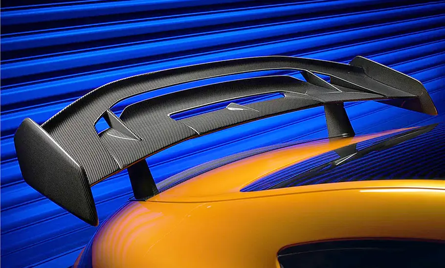 Der Spoiler des Mercedes-AMG GT C von Darwin Pro