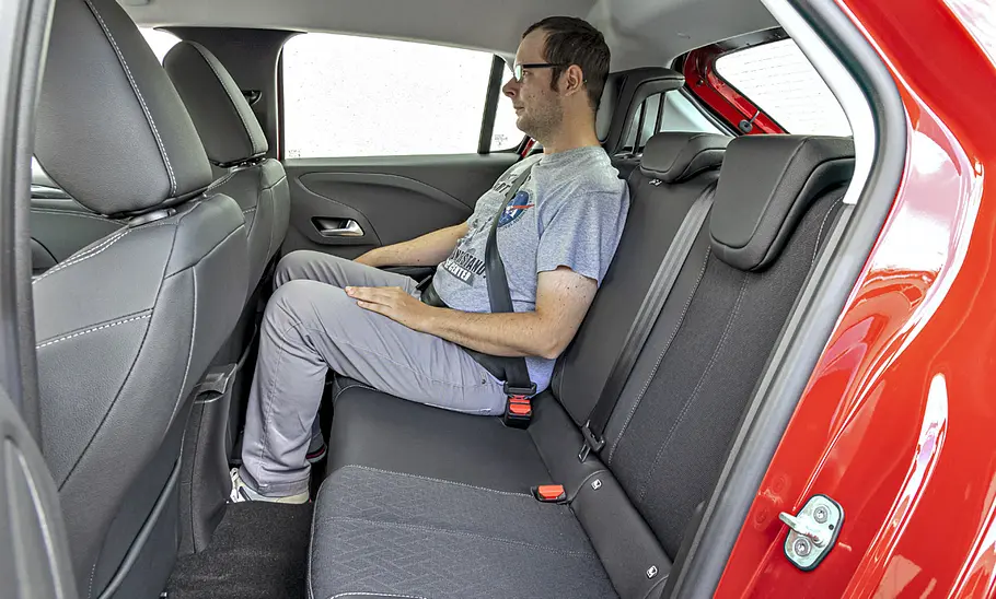 Opel Corsa (2019) Opel Corsa (2021)