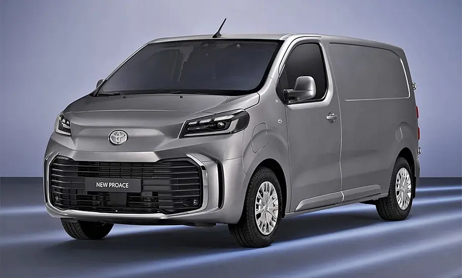 Toyota Proace statisch im Studio von vorne links fotografiert.