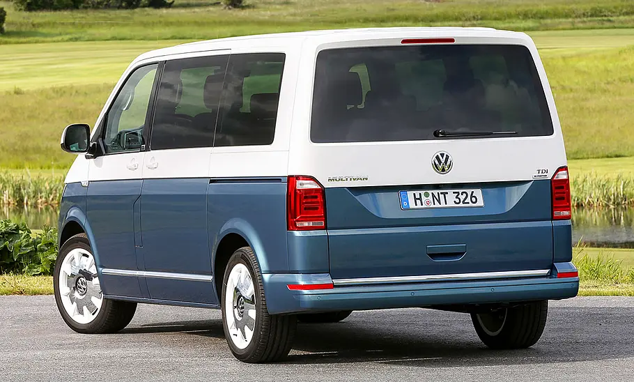 VW T6 Multivan (2015) VW T6 Multivan (2015); statisch von hinten links