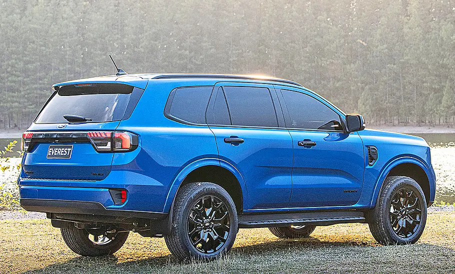Ford Everest (2022) Ford Everest (2022)