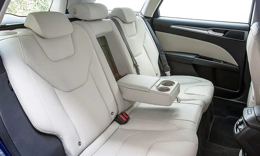 Ford Mondeo Turnier (2015) Der Fond des Ford Mondeo Turnier (2015).