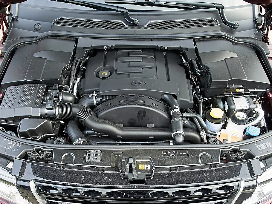 Land Rover Discovery SDV6 Land Rover Discovery 4 2015 Zugfahrzeug SUV Diesel Sechszylinder Motor Test