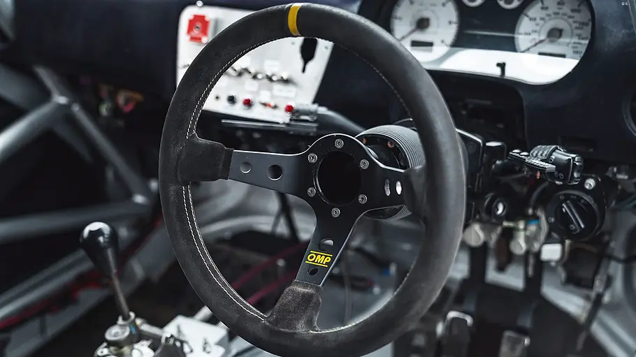 Das Cockpit des Skoda Citigo Darkside mit dem Sportlenkrad.