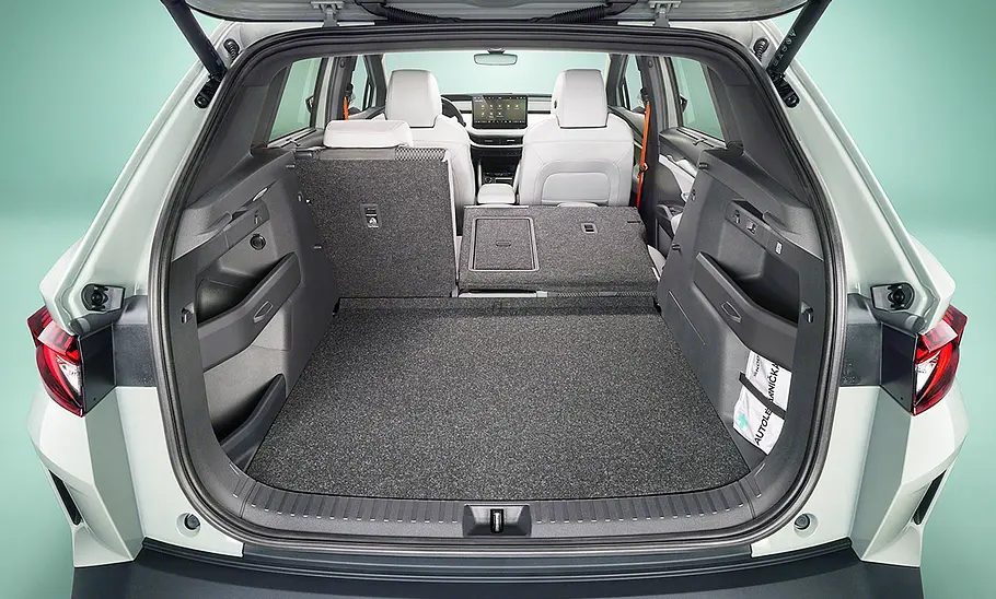 Skoda Elroq (2024) Der Kofferraum des Skoda Elroq (2024) mit zwei umgeklappten Rücksitzen.