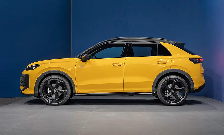 VW T-Roc Blick von der Seite auf den VW T-Roc.